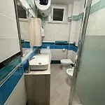 Flora شقة كاستيلساردو