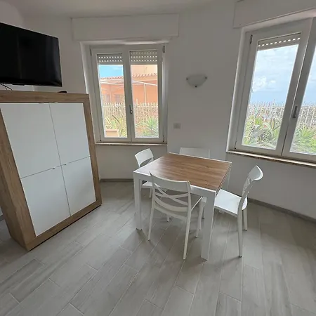 Flora Apartment *