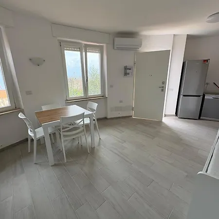 Flora Apartment
